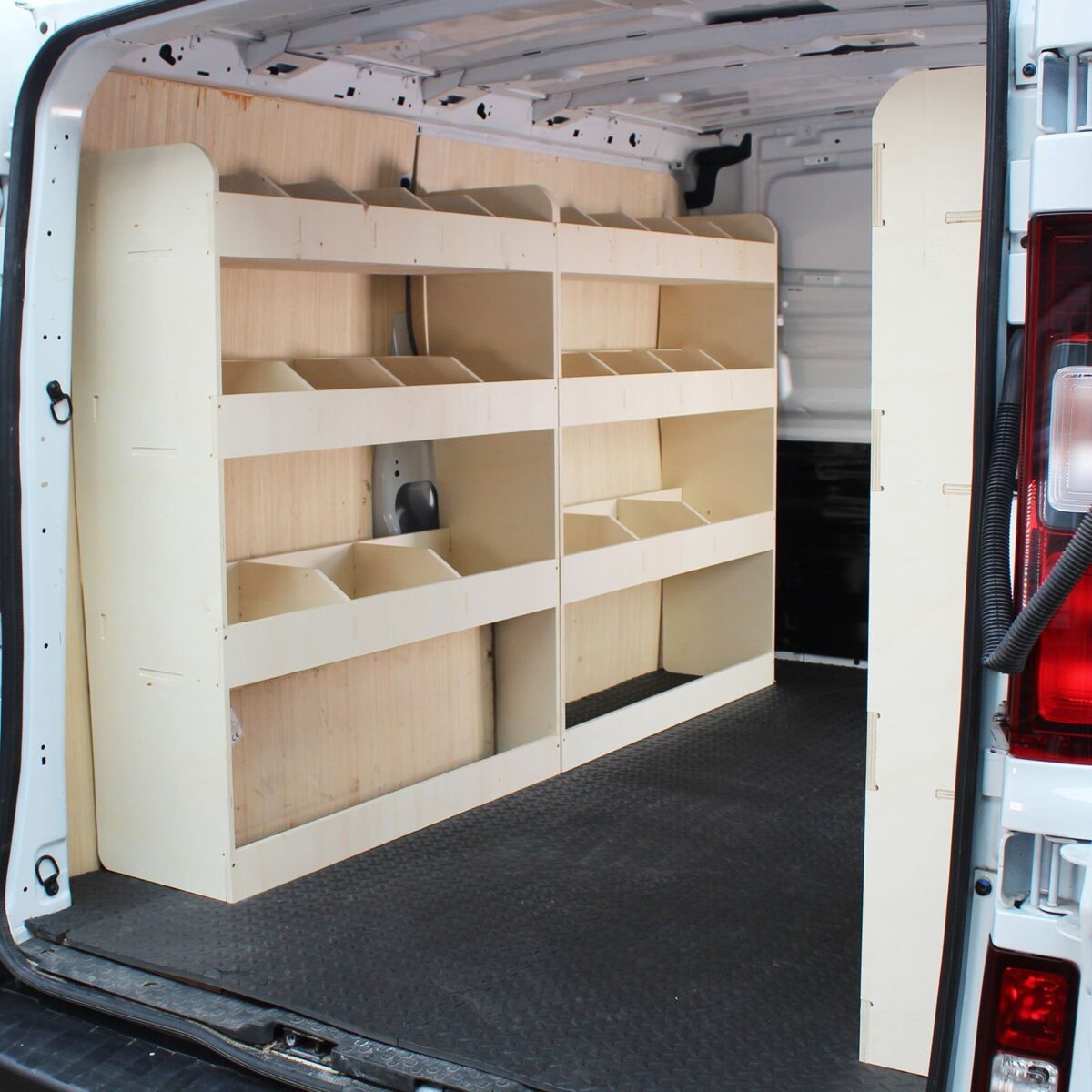 Nissan Primastar L1 2001-14 Estanterías triples - Imagen 4