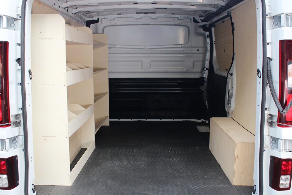 Nissan Primastar L2 2001-14 Caja de herramientas y estantería trasera - Imagen 2