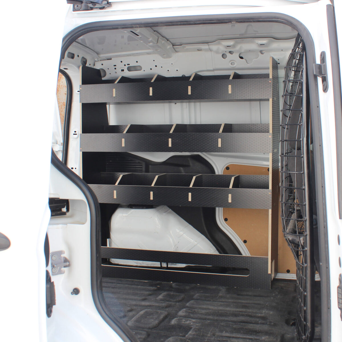 Ford Transit Courier L1 2014-23 – Estantería para furgoneta con compartimentos lado del conductor, tablero fenólico - Imagen 2
