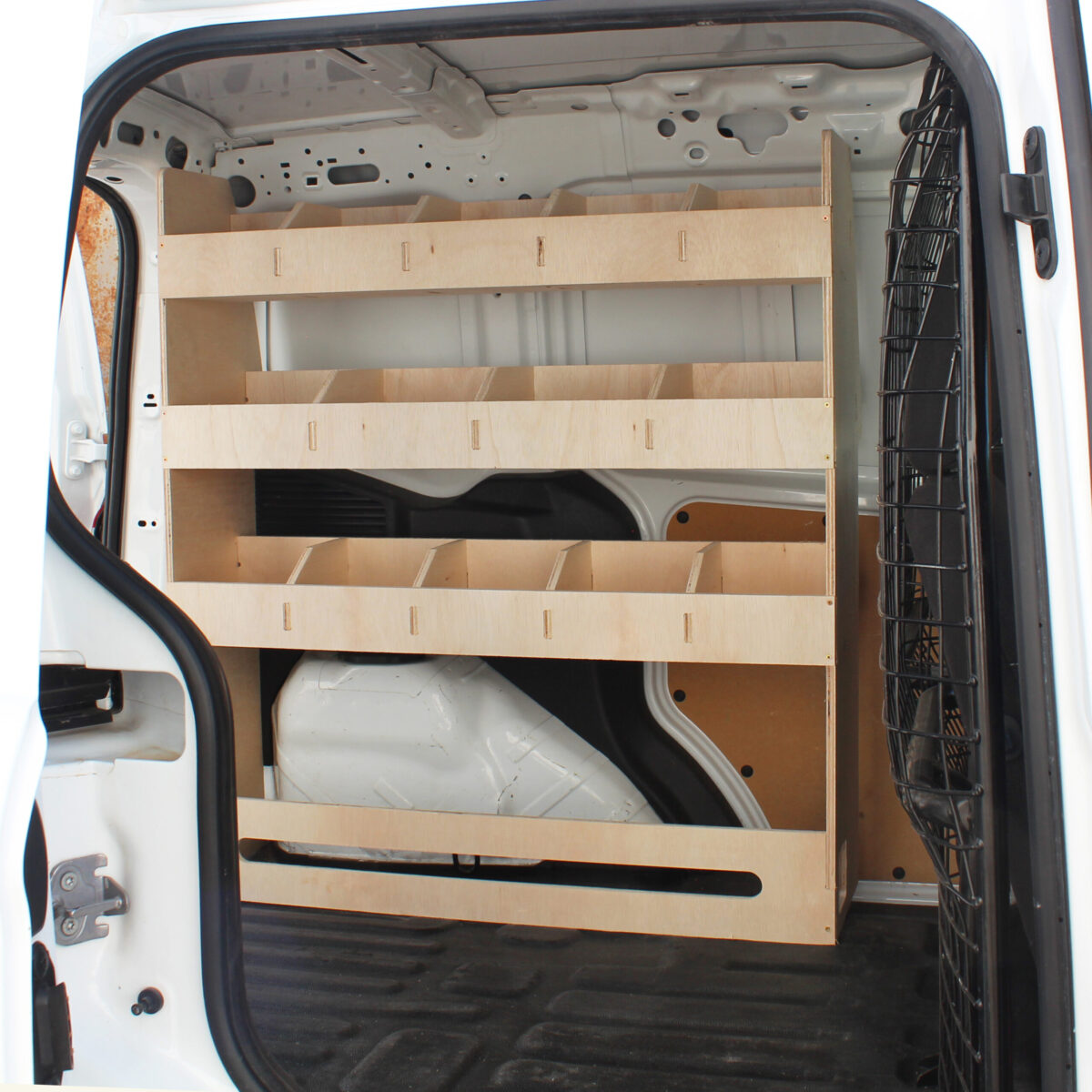 Ford Transit Courier L1 2014-23 – Estantería para furgoneta con compartimentos lado del conductor - Imagen 2