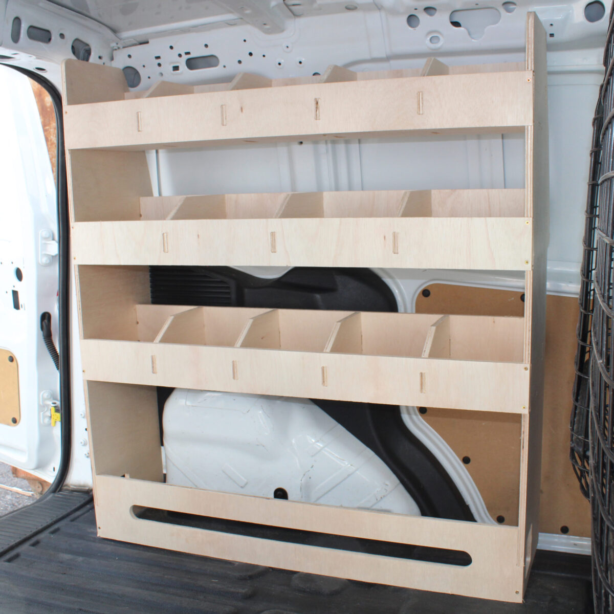 Ford Transit Courier L1 2014-23 – Estantería para furgoneta con compartimentos lado del conductor - Imagen 4